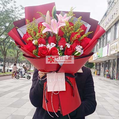 廊坊19朵红玫瑰百合，与你幸福前行